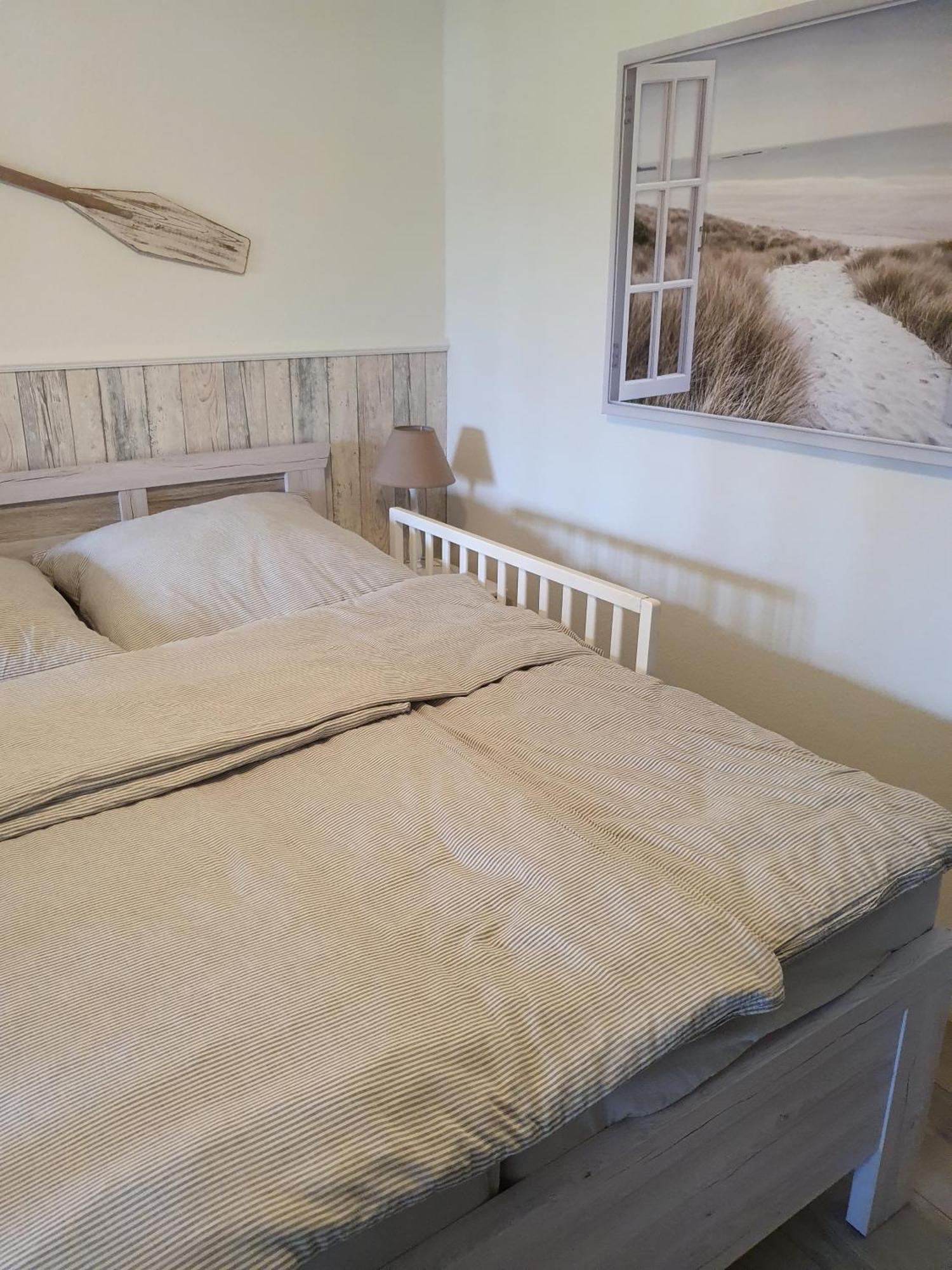 Beachhouse Brösum Екстериор снимка